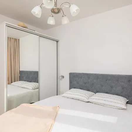 Luxury Cream Omiš