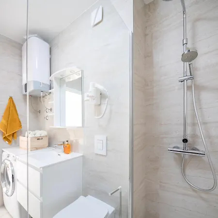 Luxury Cream Apartament *