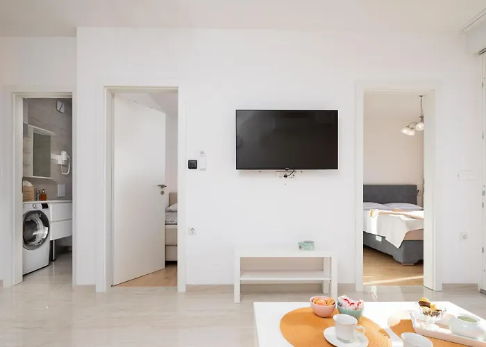 Luxury Cream Lejlighed Omiš